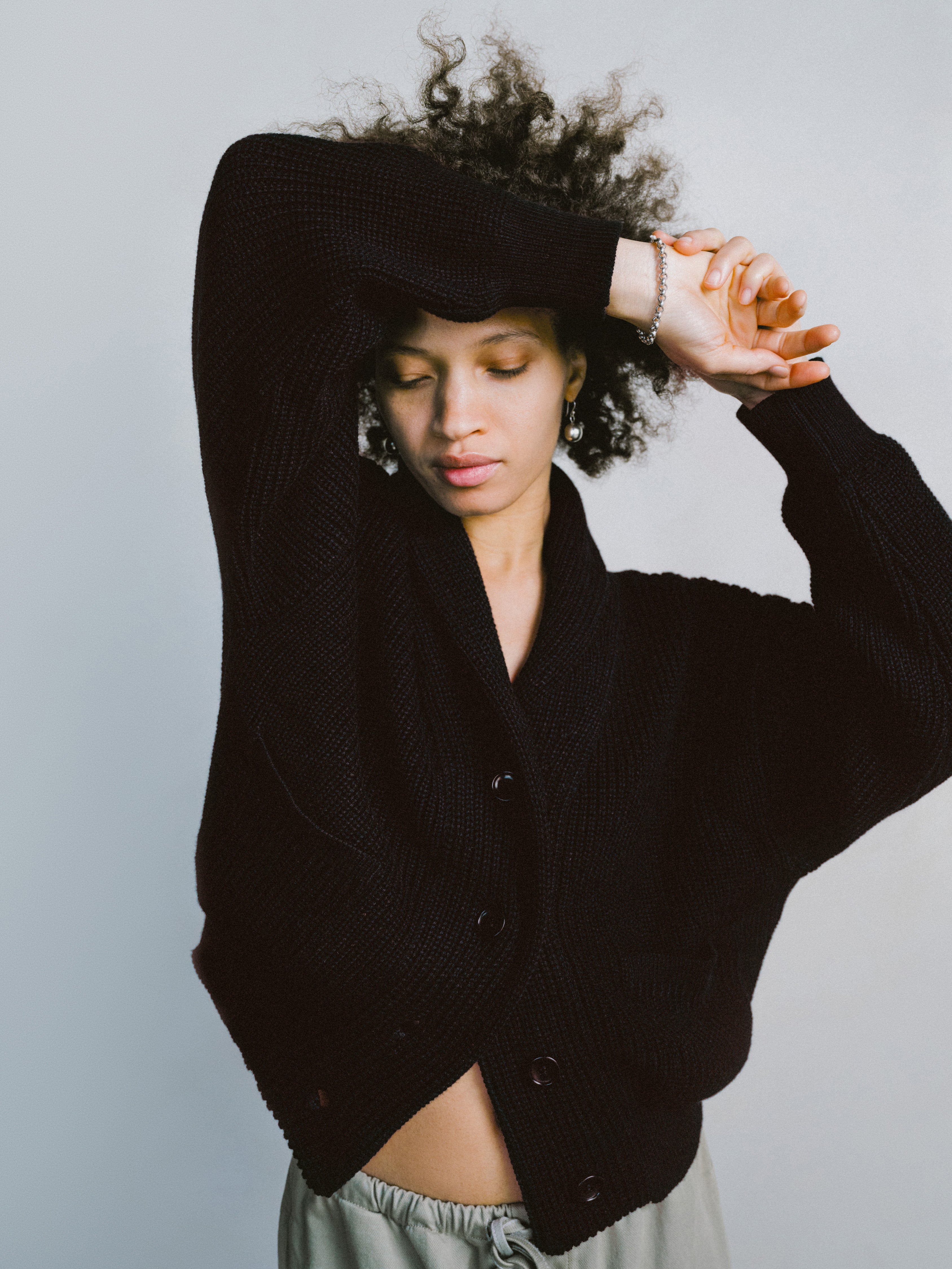 Sloan Cardigan, Organic Tanguis Cotton, Black